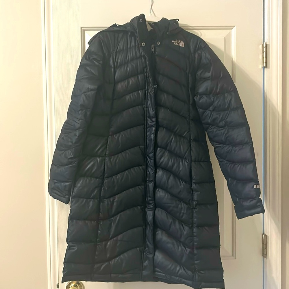 Women’s north face size medium black puffer coat, 3/4 length with hood